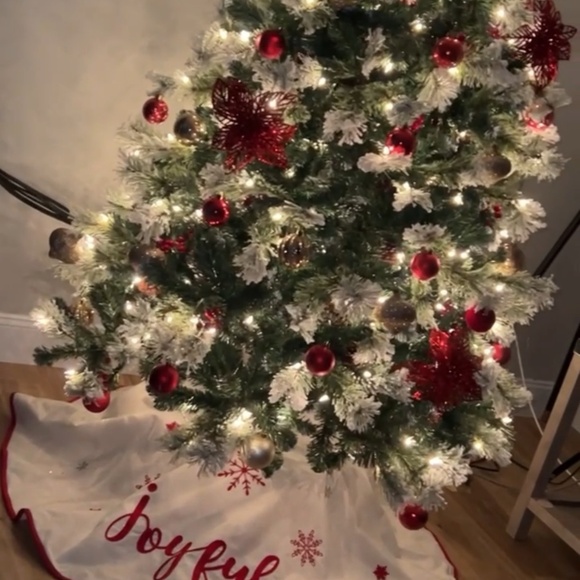 TREE SKIRT - Picture 8 of 8